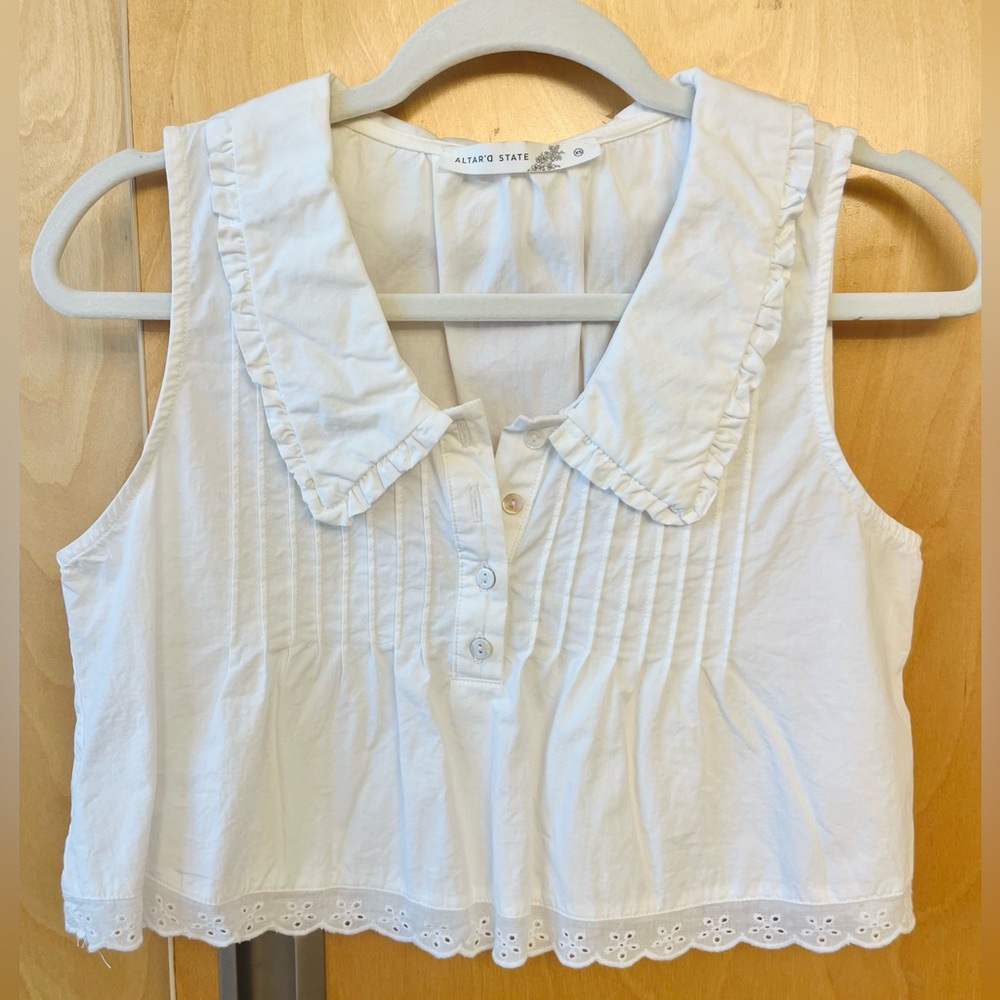 Altar’d State Peter Pan Collar White Ruffle Trim Eyelet Cotton Top - Size XS - Picture 2 of 12